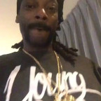 Legendary Rapper Snoop Dogg Does the “Ran Off On Da Plug Twice” Dance